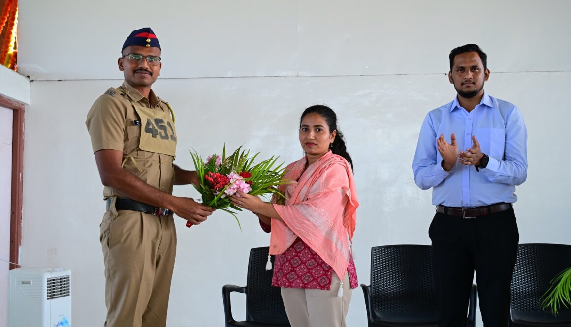 पोलीस प्रशिक्षण केंद्र नानविज दौंड येथे UPS (Old Pension Scheme) & NPS (National Pension System) या विषयावर मार्गदर्शन करण्यात आले.