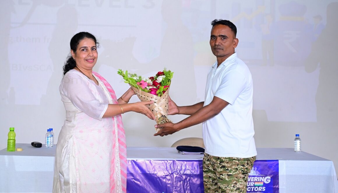 पोलीस प्रशिक्षण केंद्र नानविज दौंड येथे इन्व्हेस्टर अवेअरनेस प्रोग्राम CDSL (Central Depository Services Limited) या विषयावर मार्गदर्शन करण्यात आले.